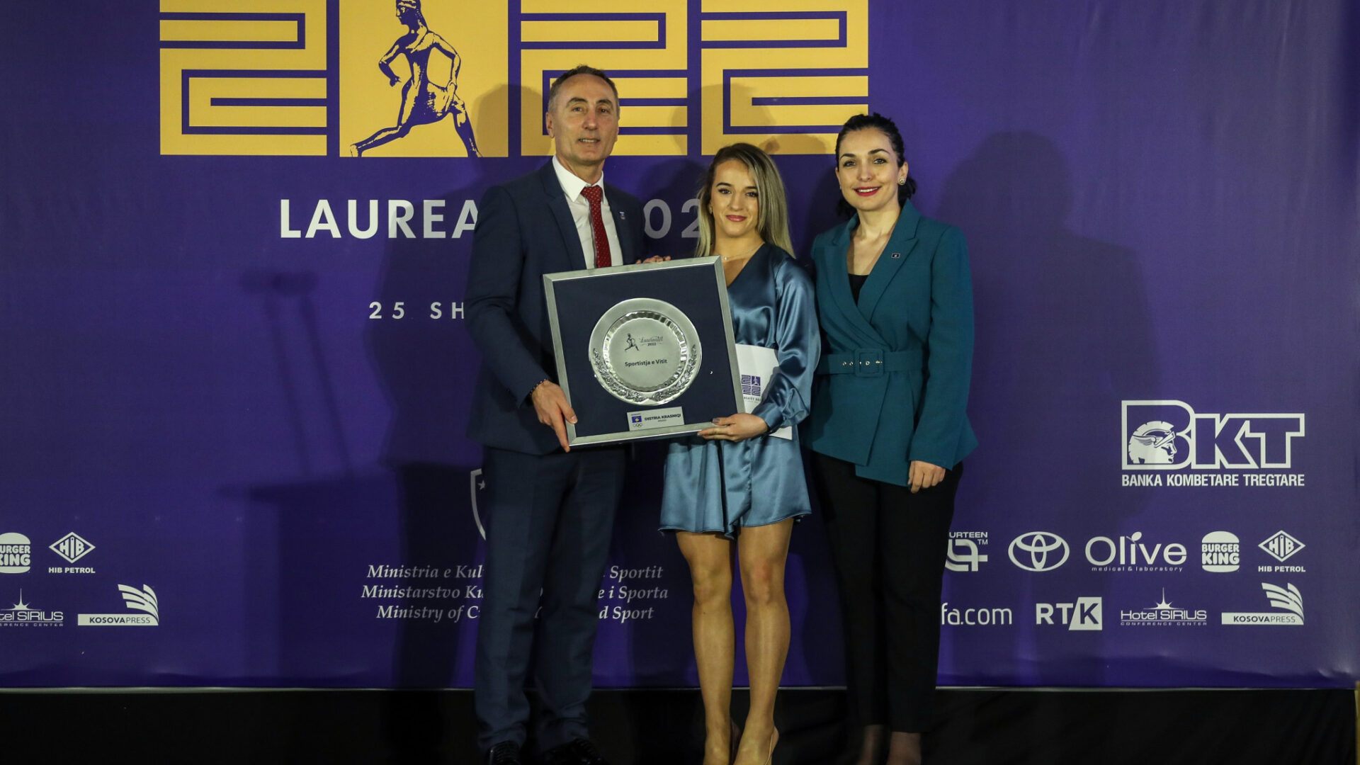 El Comité Olímpico de Kosovo nombra a la judoka Krasniqi deportista del año por tercera vez